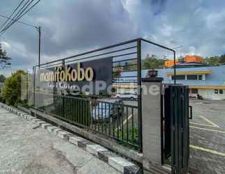 ภายนอกอาคาร 2 Mamifokobo Guesthouse Puncak Mitra RedDoorz