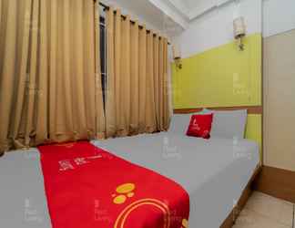 Others 2 RedLiving Apartemen Tamansari Panoramic - Rasya Room with Netflix