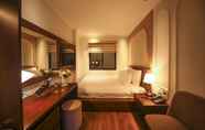 Bedroom 5 L'amant de Hanoi Hotel