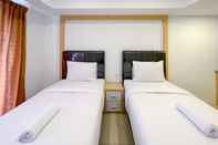 Kamar Tidur Modern Designed Studio Apartment at De Prima By Travelio