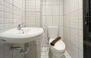 In-room Bathroom 3 Modern Designed Studio Apartment at De Prima By Travelio