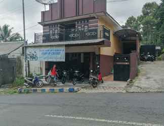 Exterior 2 Ida Homestay Syariah at Desa Wisata Ranu Pani