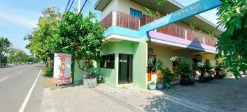 Exterior 2 Hotel Gerung 2 near Luwes Mall Nganjuk Mitra RedDoorz