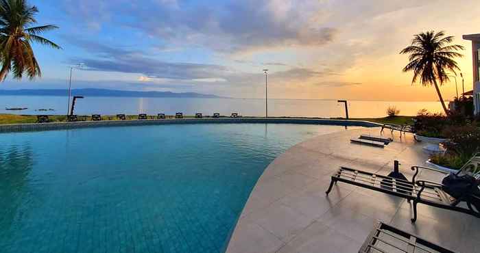 Swimming Pool Vannee Golden Sands Beachfront Resort Koh Phangan 