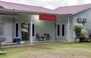 Others 3 Zazadior Residence Syariah near Pantai Padang Mitra RedDoorz