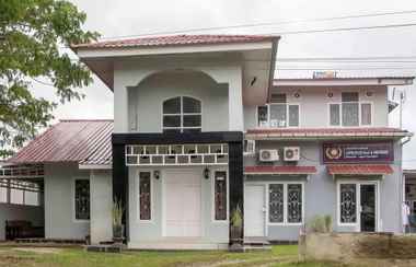 Lobby 2 Zazadior Residence Syariah near Pantai Padang Mitra RedDoorz