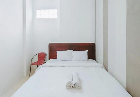 Bedroom RedDoorz @ Tongas Probolinggo