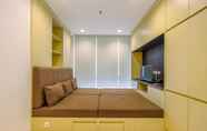 Ruang untuk Umum 3 Comfort Stay 2BR Apartment at Masterpiece By Travelio