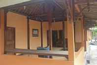 Luar Bangunan Joglo Wediombo Cottage & Resto RedPartner