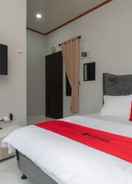 Others RedDoorz Plus near Jungleland Sentul