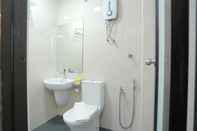 Toilet Kamar The Starion Hotel