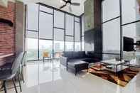 Ruang Umum Spacious 2BR Loft Apartment at Brooklyn Alam Sutera By Travelio