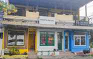 Exterior 4 De Luck Homestay near Alun Alun Sidoarjo Mitra RedDoorz