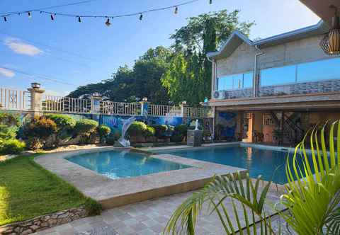 Swimming Pool Rooms R Us - Villa Elsie Resort