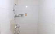 In-room Bathroom 3 Best Choice Studio Apartment at Jarrdin Cihampelas By Travelio