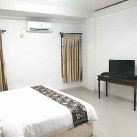 Others 1 Tiray Homestay Syariah Yogyakarta Mitra RedDoorz, Abhayagiri Restaurant Hotels