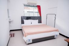 Kamar Tidur Hotel Pusponjolo Syariah Semarang Mitra RedDoorz