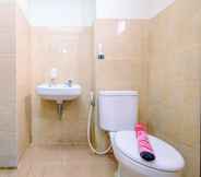 In-room Bathroom 3 Best Modern Studio Apartment at Kebagusan City By Travelio