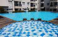 สระว่ายน้ำ 6 Comfy and Great Location 2BR at Signature Park Tebet Apartment By Travelio