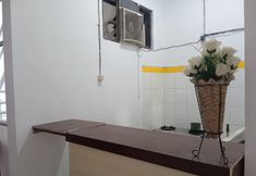 Lobby 5 Gorland Hostel near GOR Satria Purwokerto Mitra RedDoorz