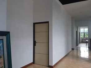 Others 4 Gorland Hostel near GOR Satria Purwokerto Mitra RedDoorz