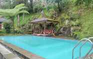 Kolam Renang 5 Pertiwi Village RedPartner