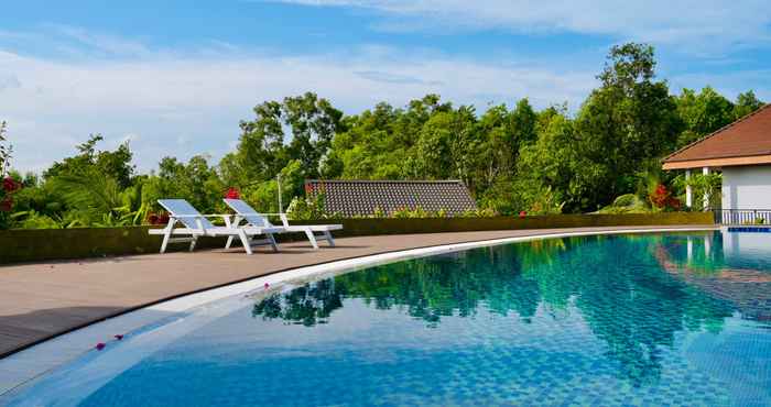 Kolam Renang Phu Quoc Hills Bungalow