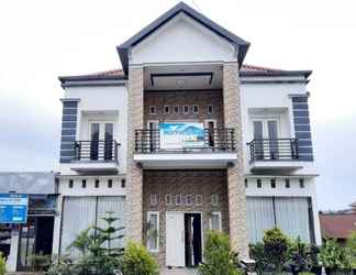 Exterior 2 Homestay Tiga Putri Kerinci Jambi Syariah