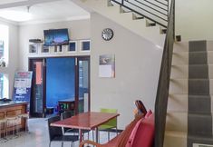 Lobby 3 Kartini Guest House near Alun Alun Probolinggo