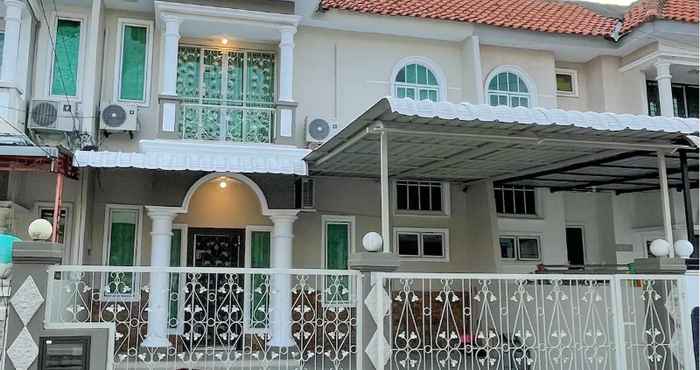 Luar Bangunan Hazel Home Batam Center 