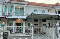 Exterior Hazel Home Batam Center 