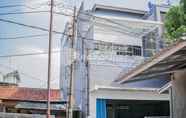 Exterior 6 DManggo Guest House Syariah RedPartner