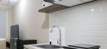 Common Space 2 Homey and Modern Look Studio Apartment Gateway Park LRT City By Travelio