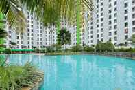 Swimming Pool RedLiving Apartemen Green Lake View Ciputat - CRI Room Tower E