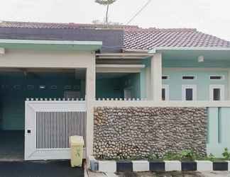 Exterior 2 Biru Homestay RedPartner