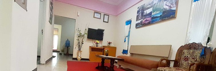 Lobby Shinta Syariah Homestay Dieng RedPartner