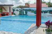 Swimming Pool Saung Aligo Syariah RedPartner