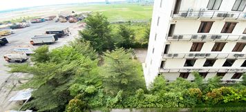 大廳 5 Cozy Stay Studio Apartment at Tamansari Mahogany Karawang By Travelio