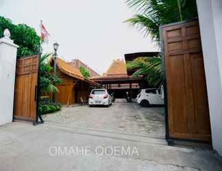 Exterior 2 Omahe Haji Qoema Syariah 3 RedPartner