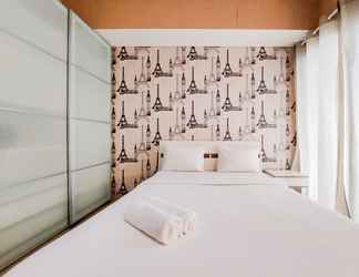 Kamar Tidur 2 Minimalist and Cozy Studio Room Paramount Skyline Apartment By Travelio