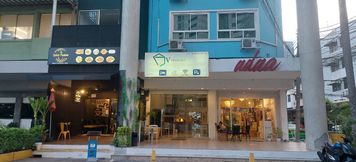 ภายนอกอาคาร 3 V Check Inn Sukhumvit 22