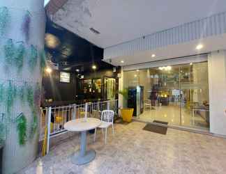 Lobby 2 V Check Inn Sukhumvit 22