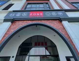 Bangunan 2 ZONE Hotels, Eco Grandeur