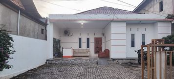 Exterior 6 RedDoorz Syariah Near Kantor Gubernur Jambi