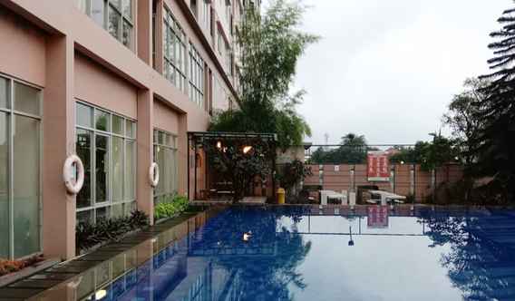 Kolam Renang 2 Apartemen The Edge Baros - Kamarku