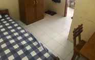 Toilet Kamar 7 Homestay At King Kost Wonocatur