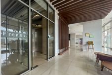 Lobby RedLiving Apartemen Springlake Summarecon - Happy Rooms with Netflix