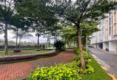 Others 5 RedLiving Apartemen Springlake Summarecon - Happy Rooms with Netflix