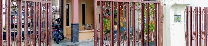 외관 4 RedDoorz Syariah near Pasar Sleko Madiun