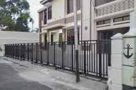 Exterior RedDoorz Syariah near Stasiun Madiun 2